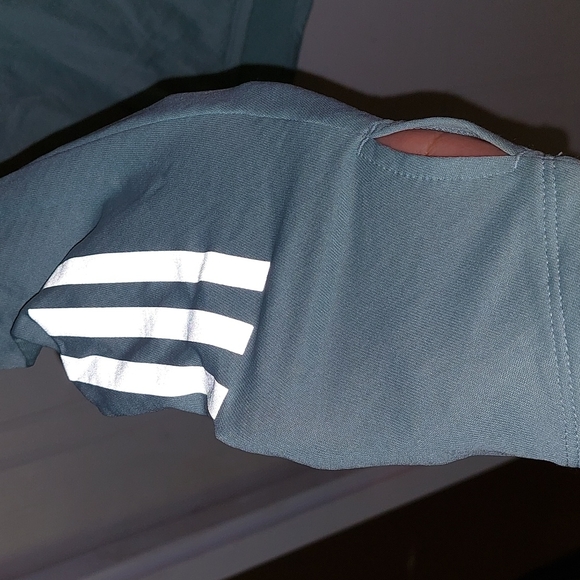 Adidas hooded workout top - Picture 3 of 7